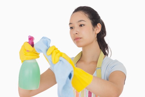 Local cleaner in W1 providing reliable cleaning support