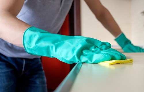 Detailed kitchen and bathroom cleaning service in W1